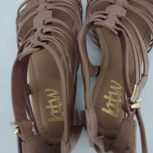 Brown sandals - Picture 5 of 6